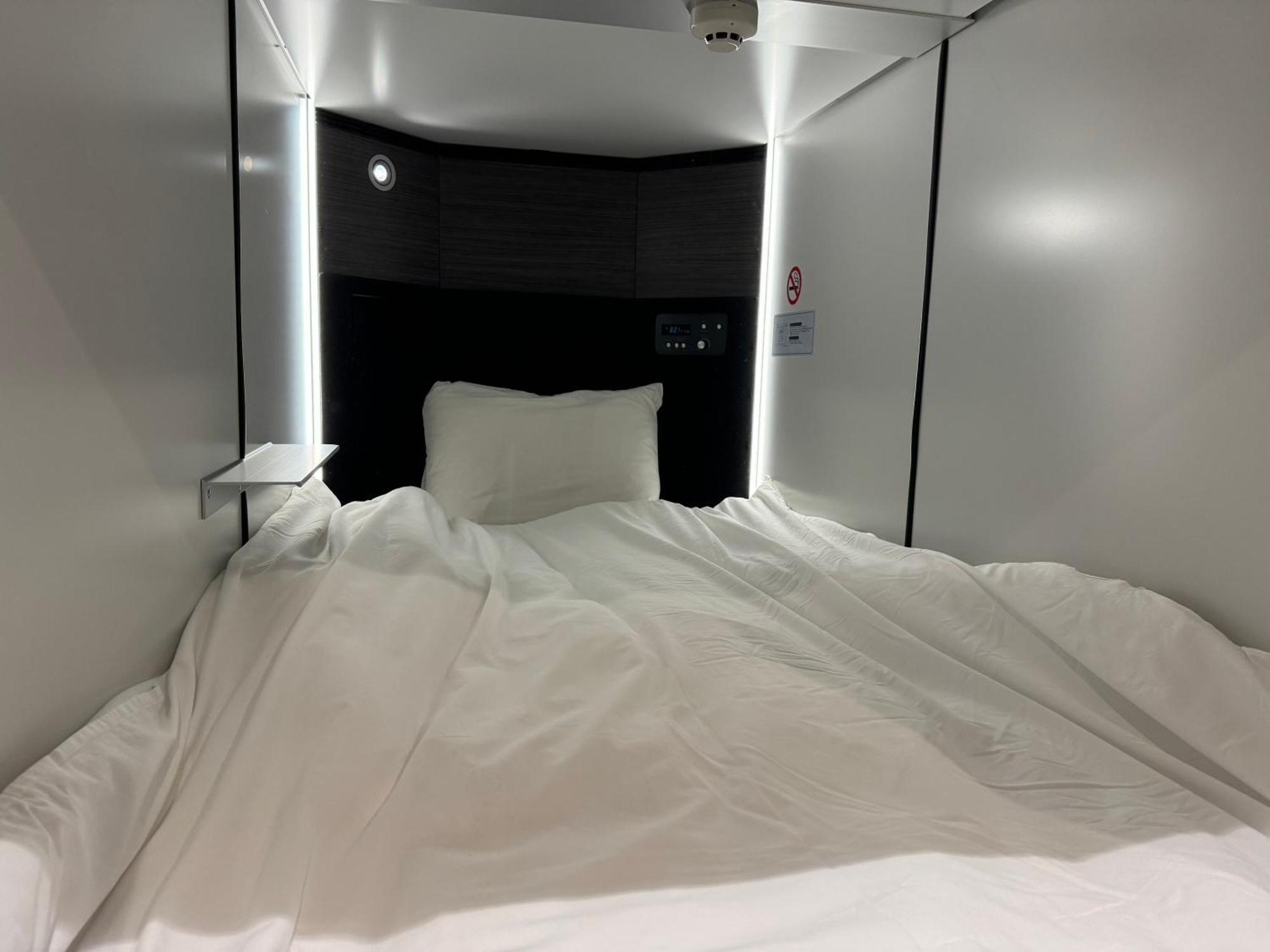 Capsule Hotel Suzumoriya Токио Екстериор снимка